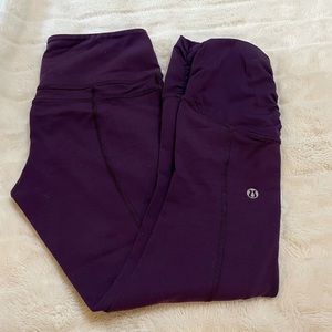 Purple Lululemon leggings size 4, EUC